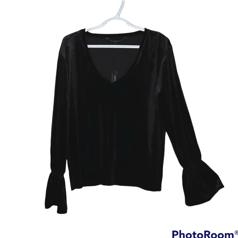 Walter Baker VNeck Velour Sherie Top Black Womens Size Medium New with Tag Chic